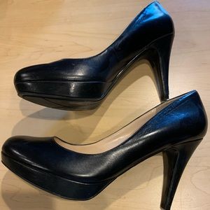 Marc Fisher black pumps